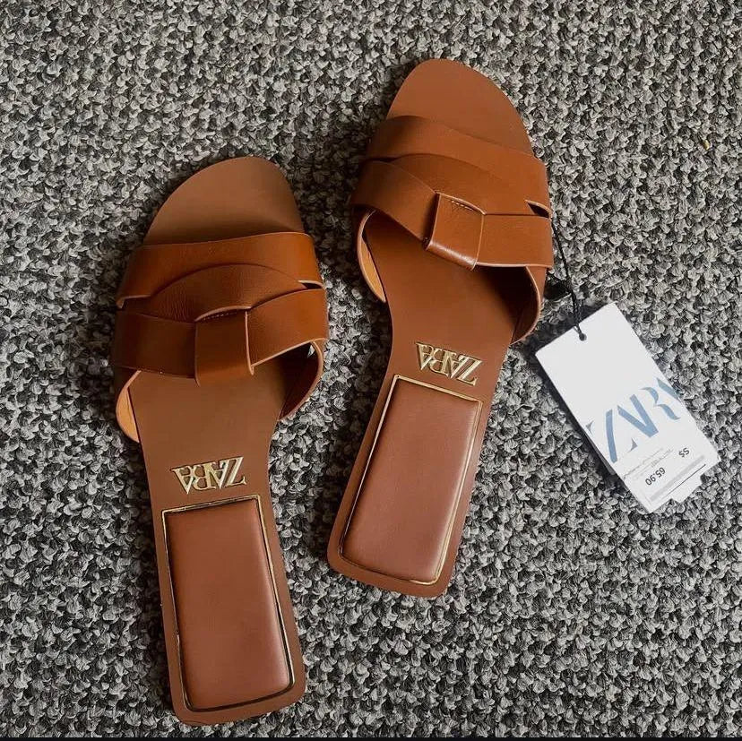 Stylish Women Fancy Leather Flats