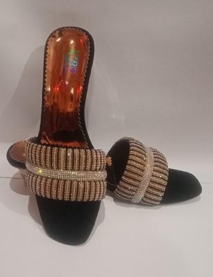 Best Quality Black Fancy Heel For Ladies