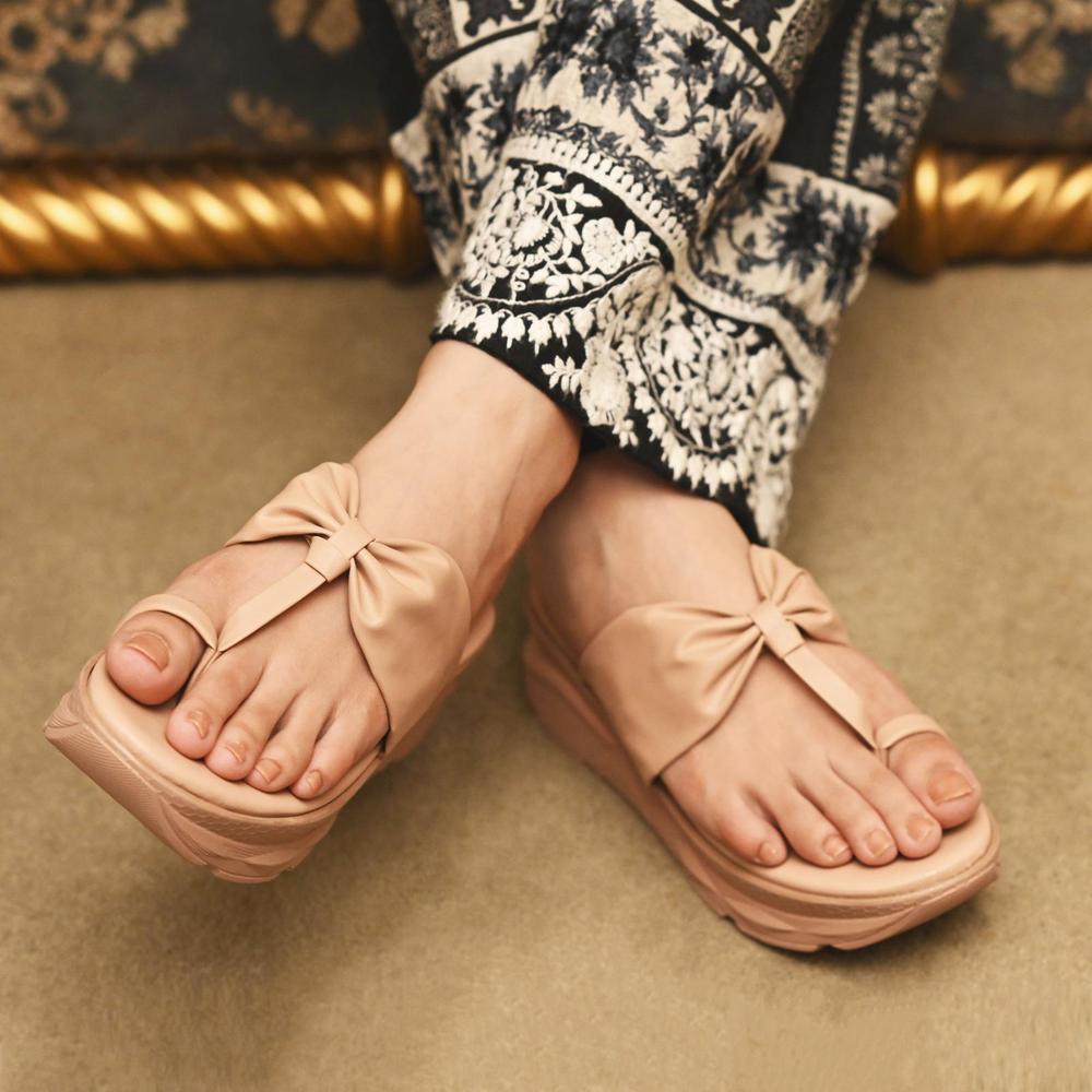 Women's Synthetic Leather Casual Chappal